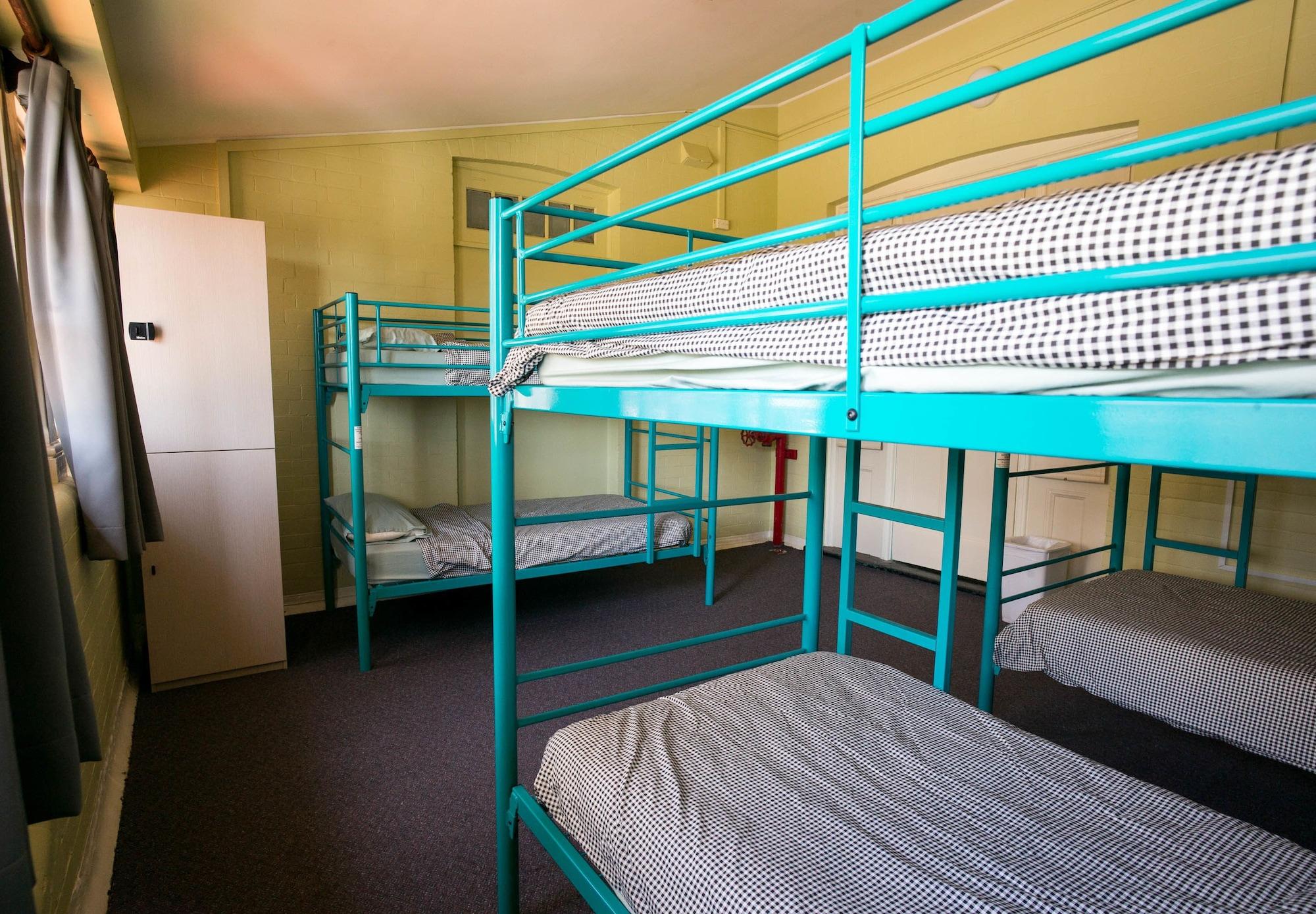 Yha Newcastle Beach Eksteriør bilde
