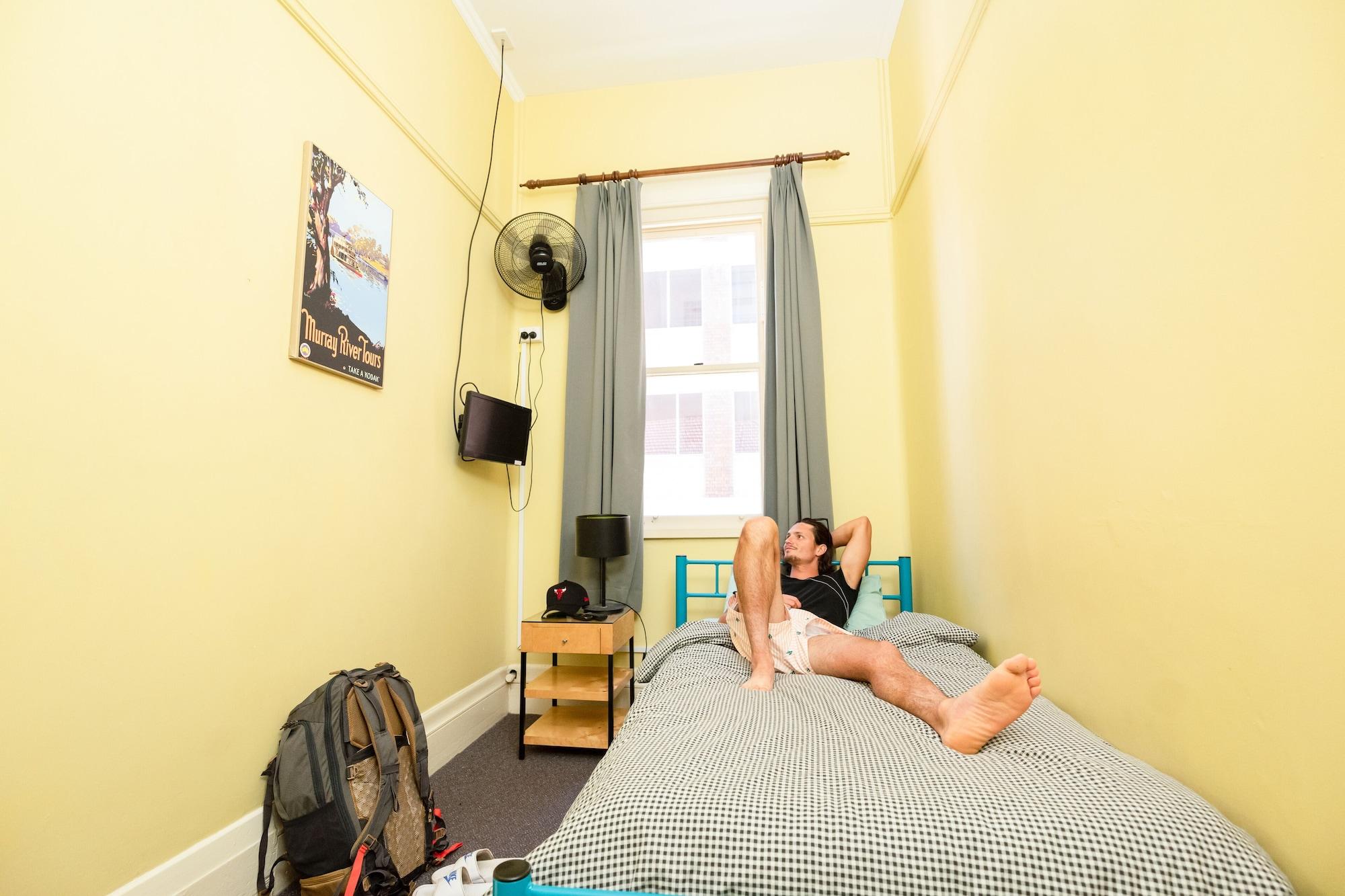 Yha Newcastle Beach Eksteriør bilde