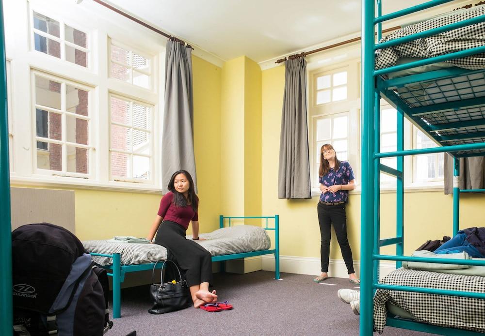Yha Newcastle Beach Eksteriør bilde